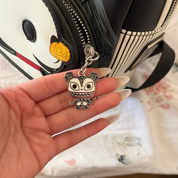 Loungefly - nightmare before Christmas - Picture 7 of 7